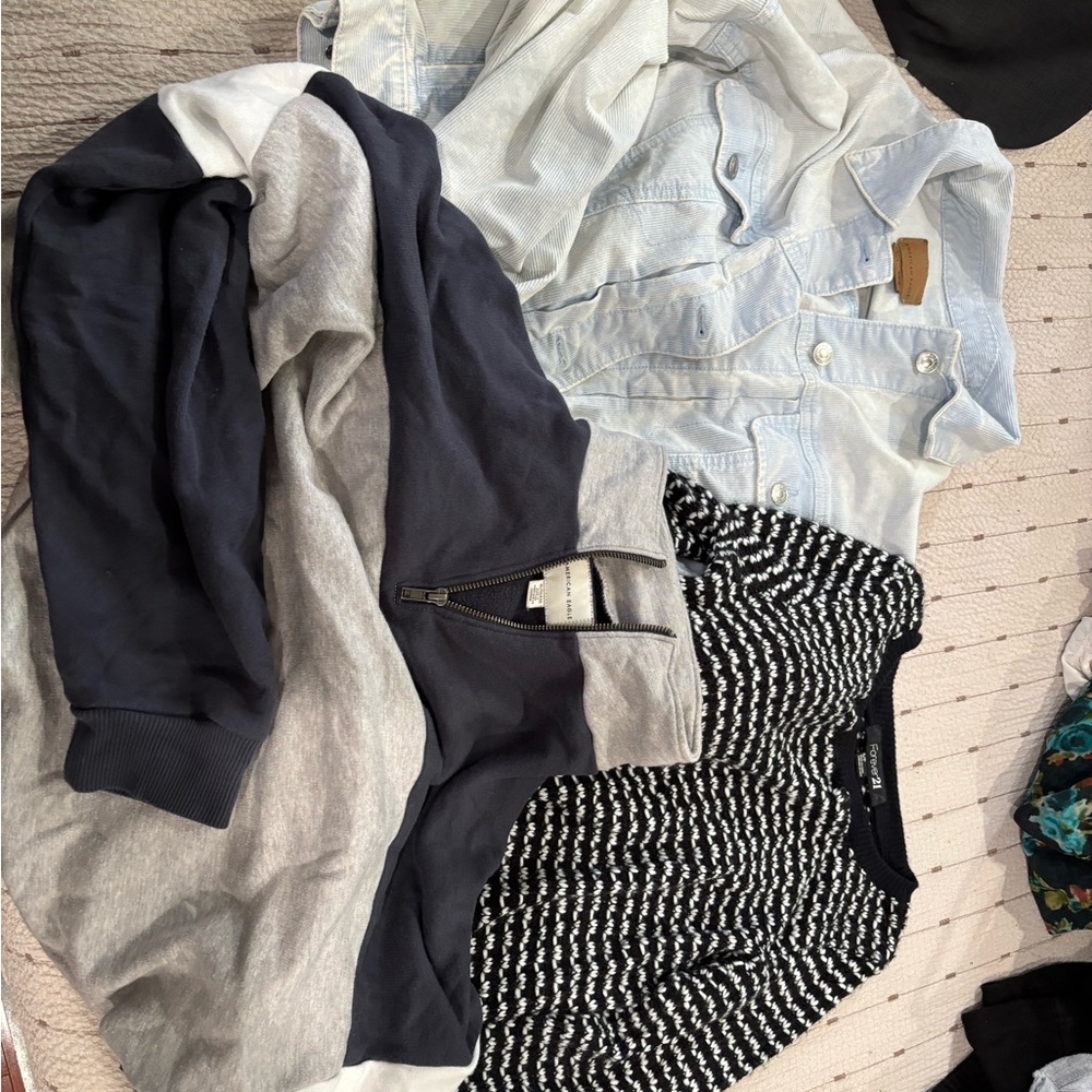 American Eagle Outfitters Light Blue Denim Jacket